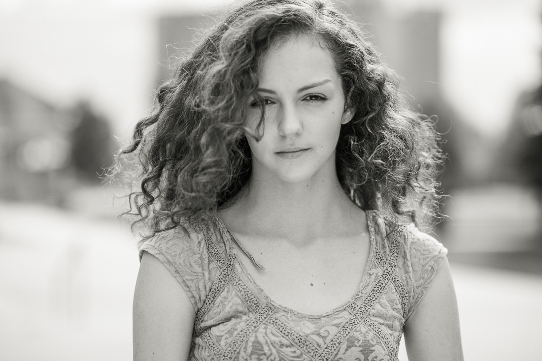 denver high school senior pics girl downtown black and white