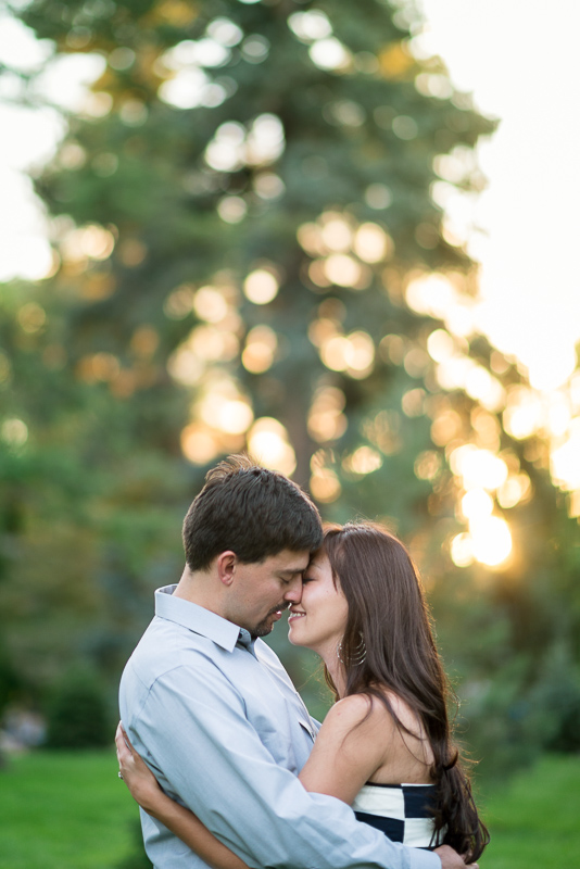 Denver Engagement Photographer kissing in park