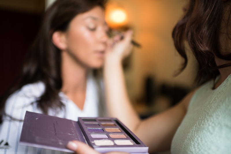 Palisade Wedding Photography bride getting ready