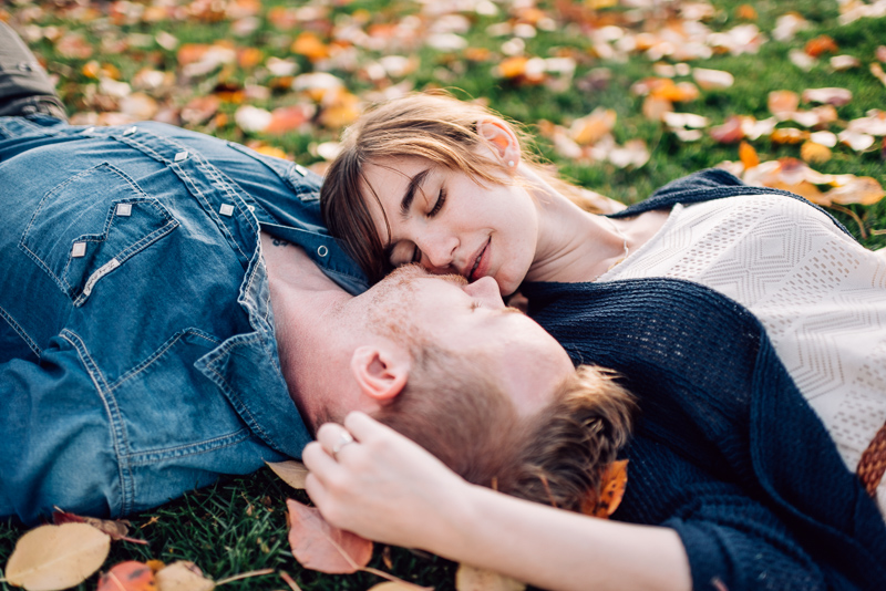Denver Engagement Photography Chatfield Botanic Gardens kiss in leaves