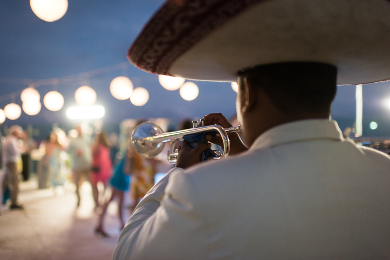 cancun wedding photography mariachi trumpet
