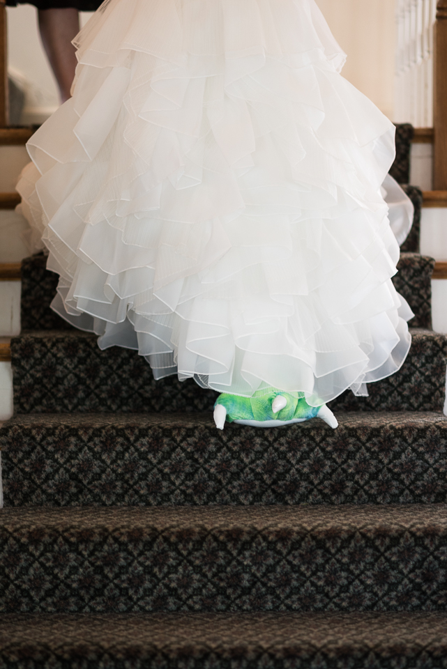 morrison willow ridge manor wedding photographer bride walking down stairs