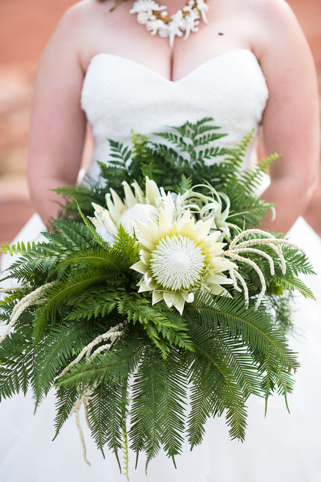 morrison willow ridge manor wedding photographer bouquet
