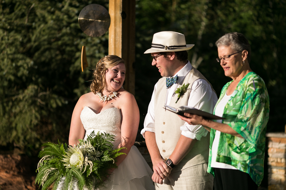 morrison willow ridge manor wedding photographer laughing