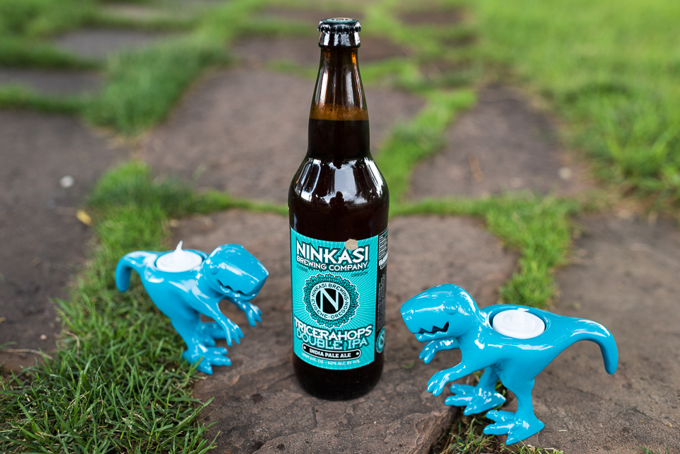 morrison willow ridge manor wedding photographer dinosaur beer