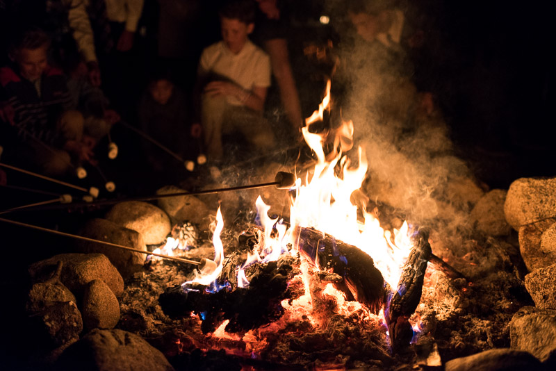 Lake Tahoe Wedding Photographer reception toasting marshmallows