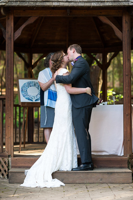 San Francisco Wedding Photography Villa Chanticleer kiss